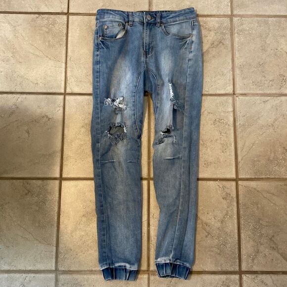 Z Forever 21 29 Distressed Denim Jean Joggers Holes Belt Loops - Picture 1 of 6